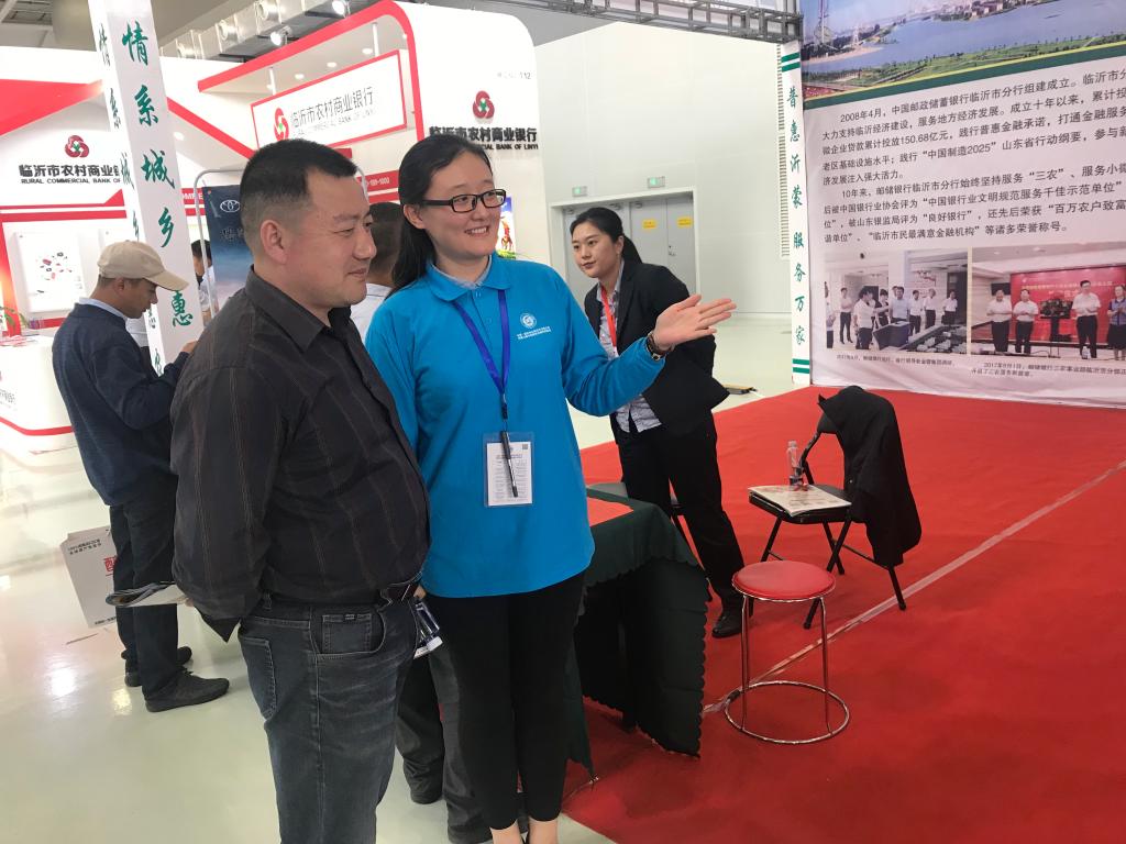 禁忌书屋
志愿者圆满完成第五届中国·临沂资本交易大会服务工作4.jpg