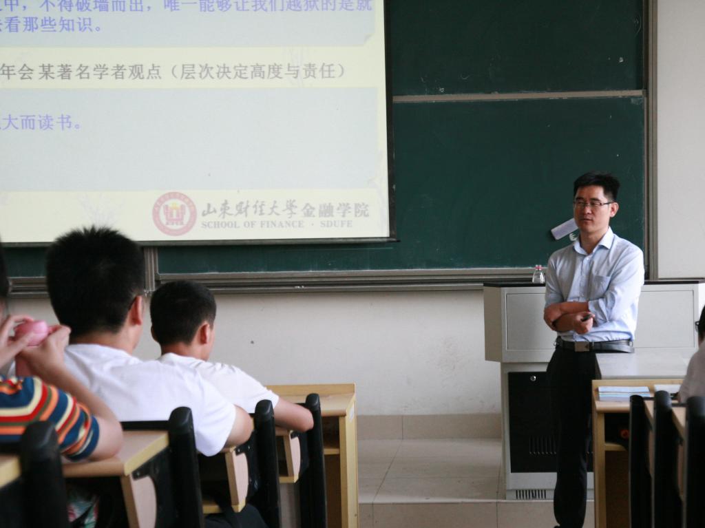 禁忌书屋
举办“专业面对面”新生专业教育讲座2.jpg