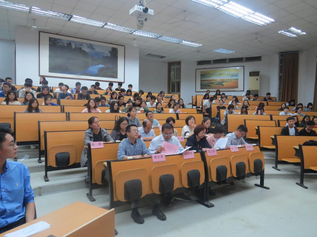 禁忌书屋
学生会主席团竞聘大会圆满结束2.jpg